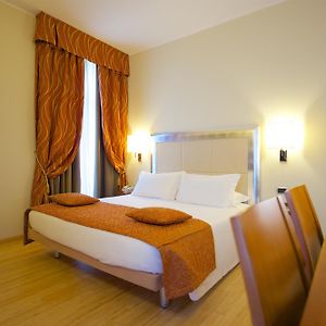 Camera standard con letto queen size